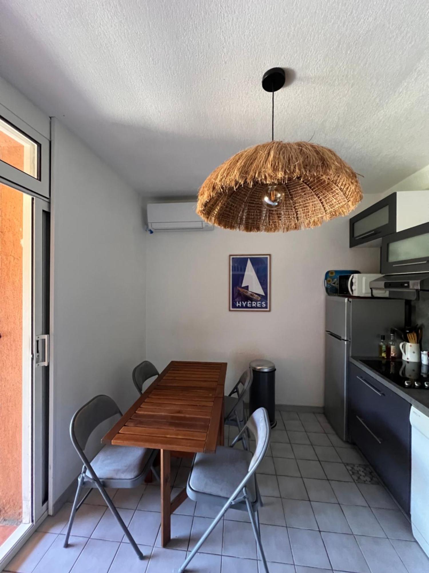 Apartament La Bergerie Hyères Zewnętrze zdjęcie