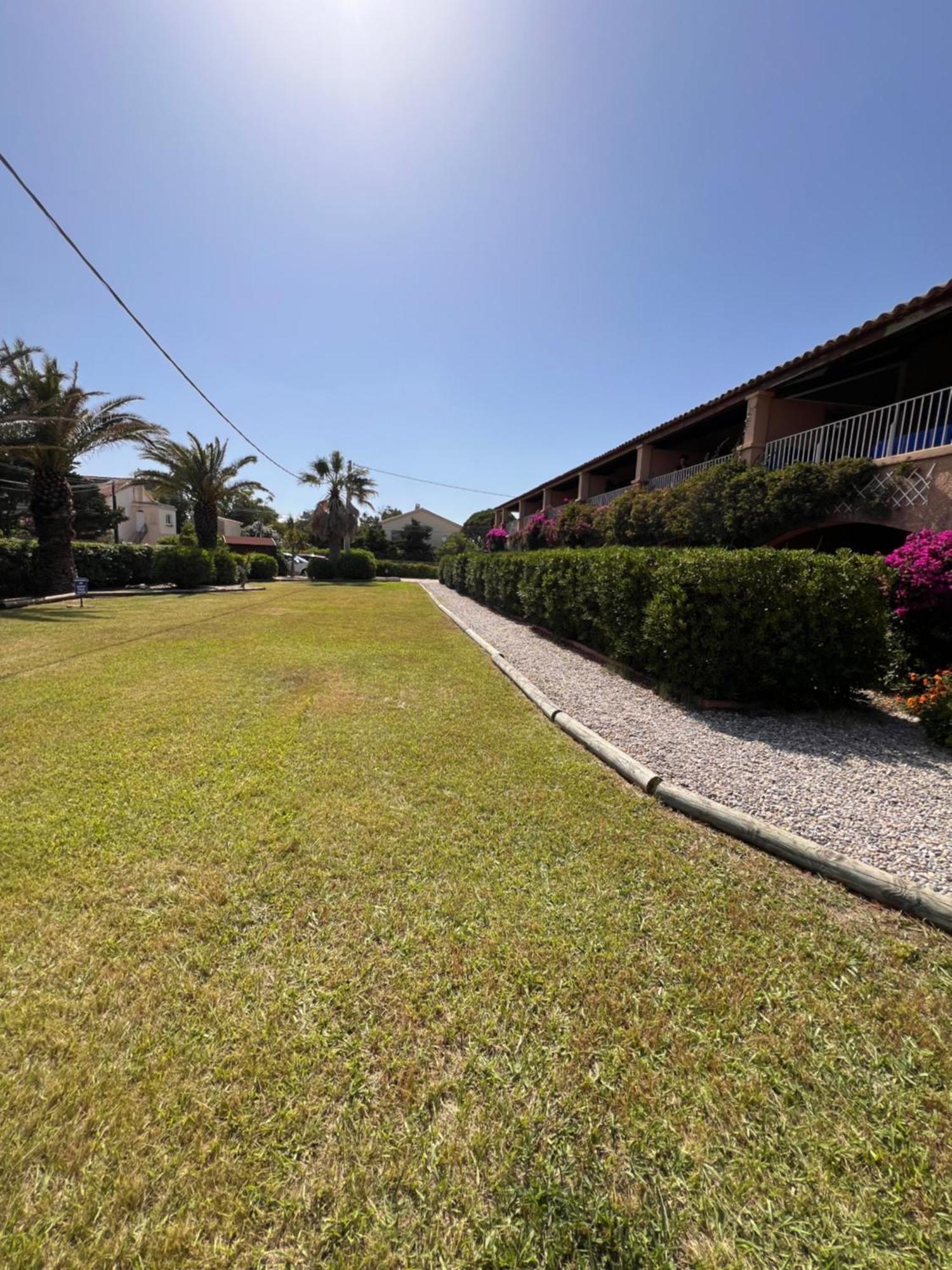 Apartament La Bergerie Hyères Zewnętrze zdjęcie
